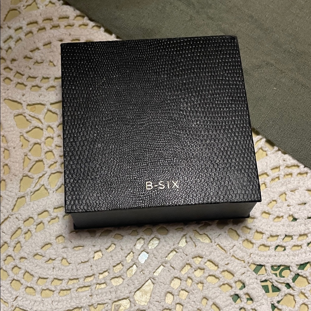 B-SIX nipple covers